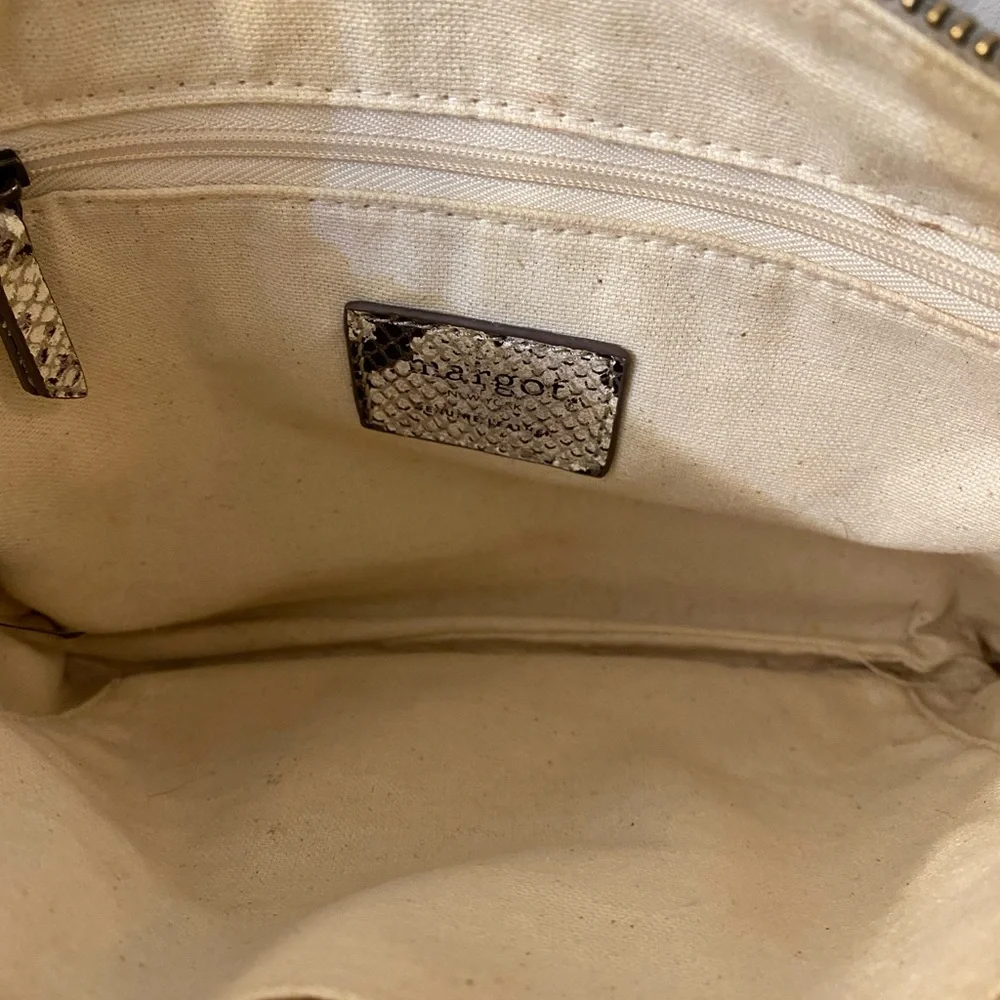 Margot NEW YORK medium Snake skin Crossbody bag in great condition 10 by 8 inch - Picture 4 of 8